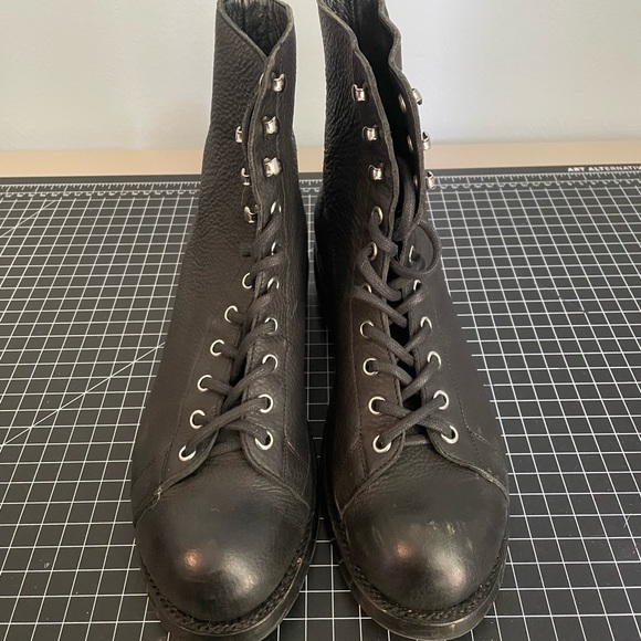 Fluevog, Ricard, size 10 - Picture 2 of 6